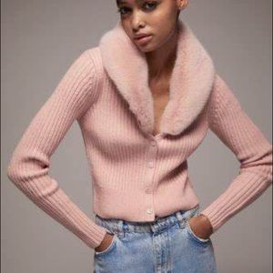 Pink collar sweater